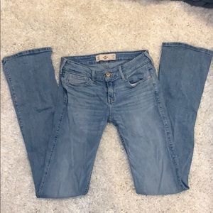 Hollister blue wash, boot cut jeans